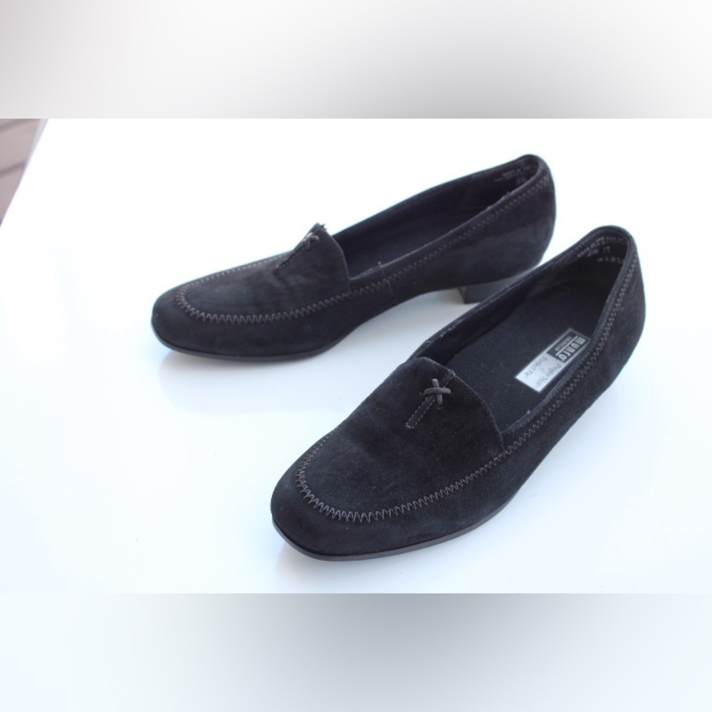 Munro loafers